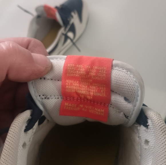 Nike Dunks Solar edition - Picture 7 of 11